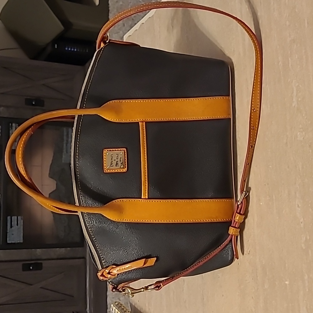 Dooney & Bourke Leather Crossbody Purse, GUC